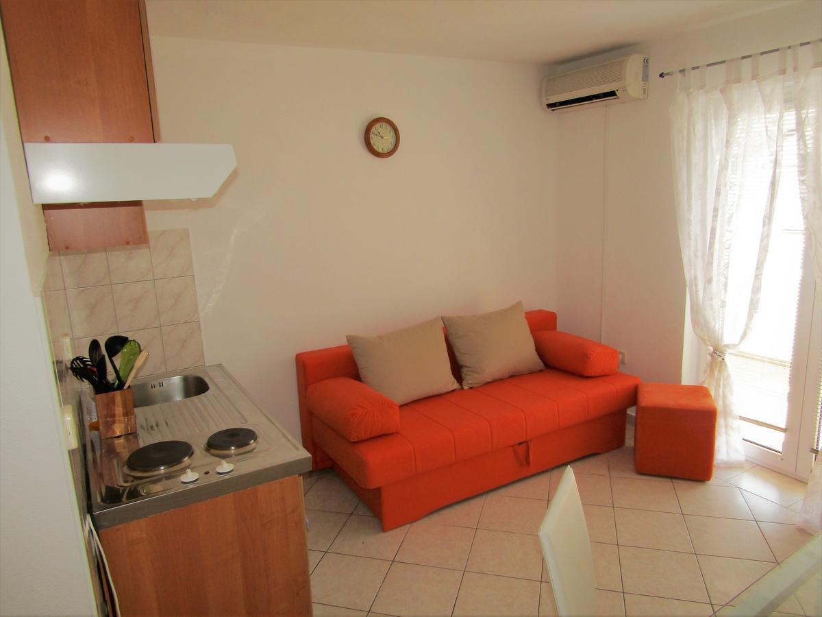 Apartments Kokor Vodice Exterior photo