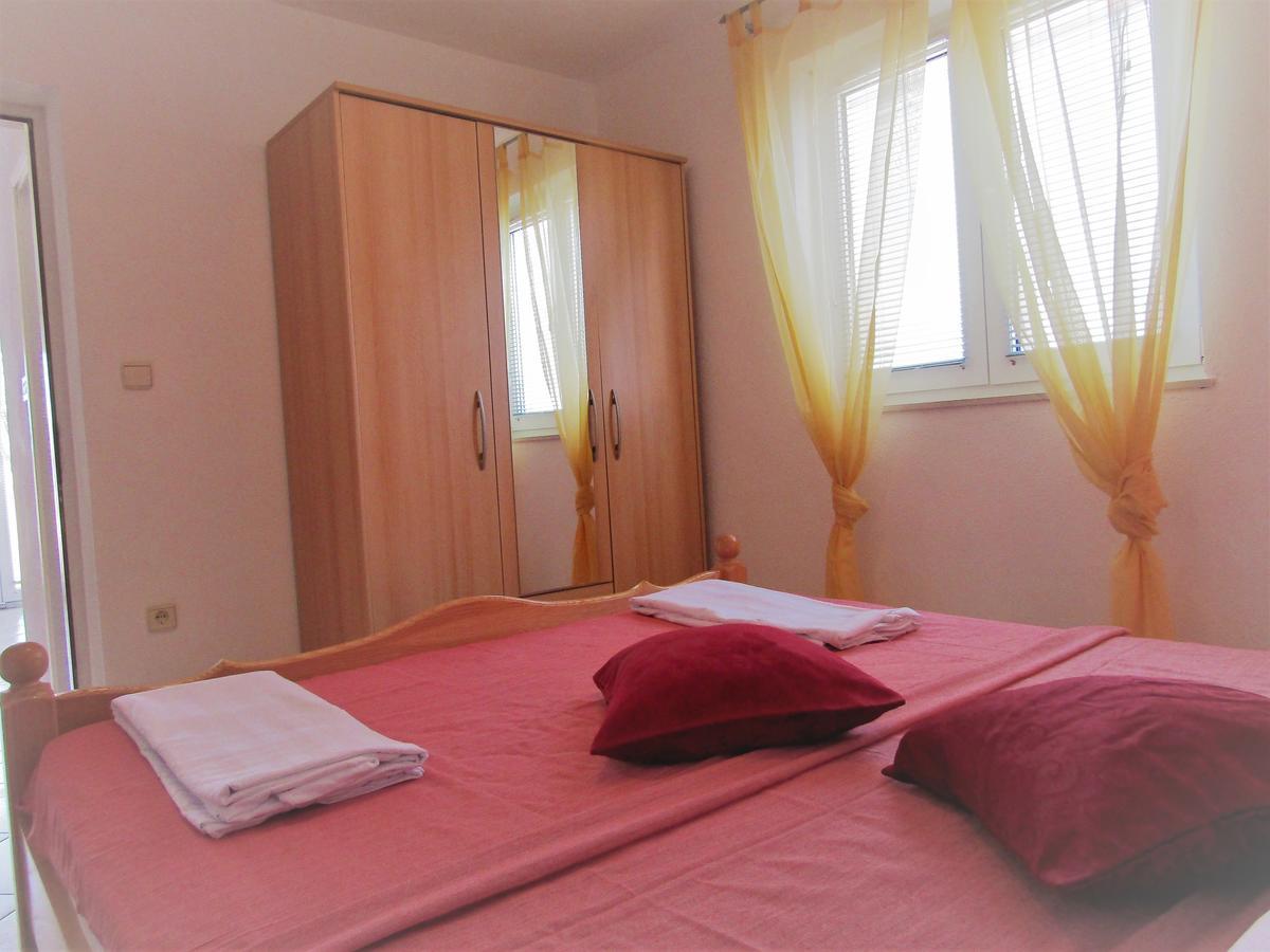 Apartments Kokor Vodice Exterior photo