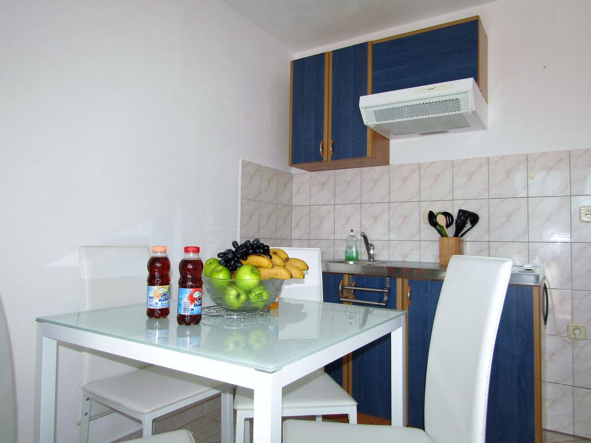 Apartments Kokor Vodice Exterior photo